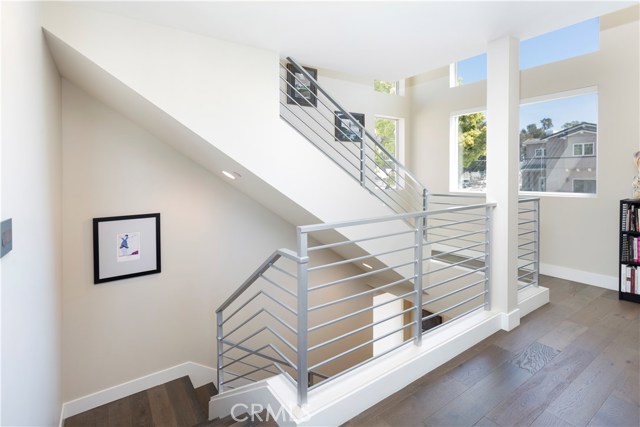 239 Irena Avenue, Redondo Beach, California 90277, 4 Bedrooms Bedrooms, ,3 BathroomsBathrooms,Residential,Sold,Irena,PV18092066