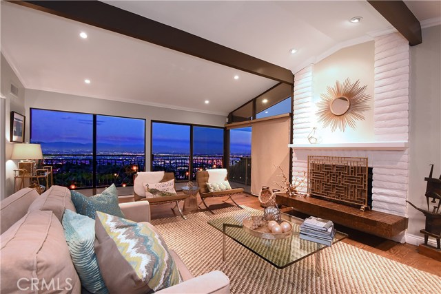 6209 Via Subida, Rancho Palos Verdes, California 90275, 5 Bedrooms Bedrooms, ,2 BathroomsBathrooms,Residential,Sold,Via Subida,PV19211642