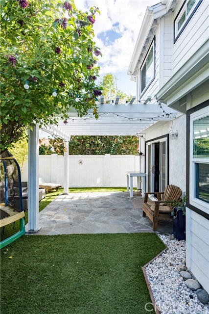 2001 Ernest Avenue, Redondo Beach, California 90278, 4 Bedrooms Bedrooms, ,1 BathroomBathrooms,Residential,Sold,Ernest,SB18238314