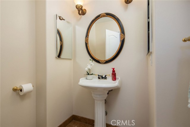 1916 Ruhland Avenue, Redondo Beach, California 90278, 4 Bedrooms Bedrooms, ,2 BathroomsBathrooms,Residential,Sold,Ruhland,SB19278624