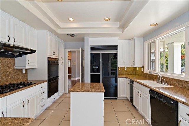 22 Hillcrest Meadows, Rolling Hills Estates, California 90274, 4 Bedrooms Bedrooms, ,3 BathroomsBathrooms,Residential,Sold,Hillcrest Meadows,SB21061568