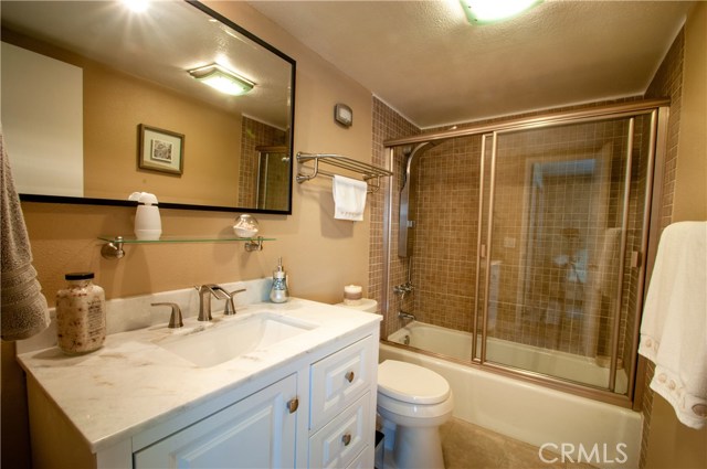 714 Irena Avenue, Redondo Beach, California 90277, 2 Bedrooms Bedrooms, ,3 BathroomsBathrooms,Residential,Sold,Irena,PV20136752