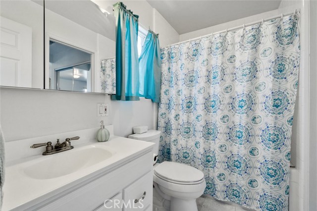 512 Green Lane, Redondo Beach, California 90278, 4 Bedrooms Bedrooms, ,3 BathroomsBathrooms,Residential,Sold,Green,SP19175465