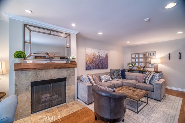 2000 Voorhees Avenue, Redondo Beach, California 90278, 3 Bedrooms Bedrooms, ,3 BathroomsBathrooms,Residential,Sold,Voorhees,SB20247328