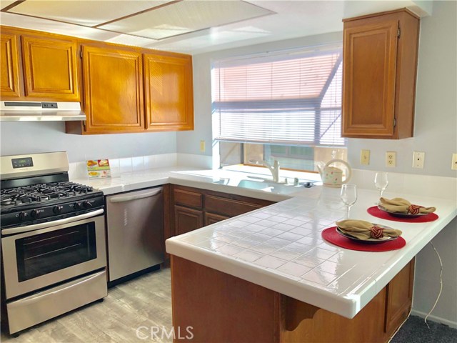 2715 Vanderbilt Lane, Redondo Beach, California 90278, 2 Bedrooms Bedrooms, ,2 BathroomsBathrooms,Residential,Sold,Vanderbilt,SB19037434