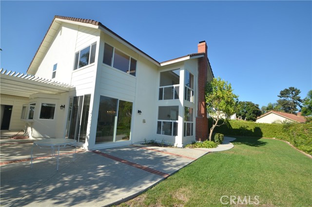 34 Country Lane, Rolling Hills Estates, California 90274, 4 Bedrooms Bedrooms, ,4 BathroomsBathrooms,Residential,Sold,Country,PV18219056