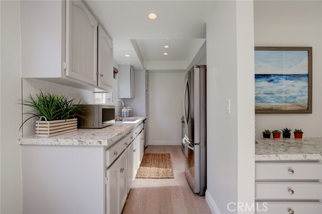 2519 Carnegie Lane, Redondo Beach, California 90278, 2 Bedrooms Bedrooms, ,2 BathroomsBathrooms,Residential,Sold,Carnegie,SB20235745