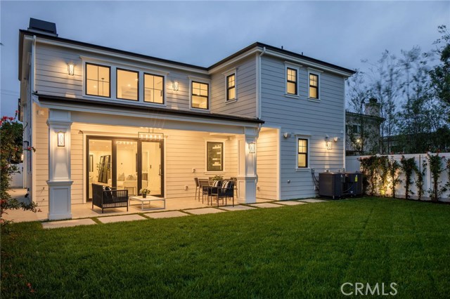 1761 11th Street, Manhattan Beach, California 90266, 5 Bedrooms Bedrooms, ,4 BathroomsBathrooms,Residential,Sold,11th,SB19152576