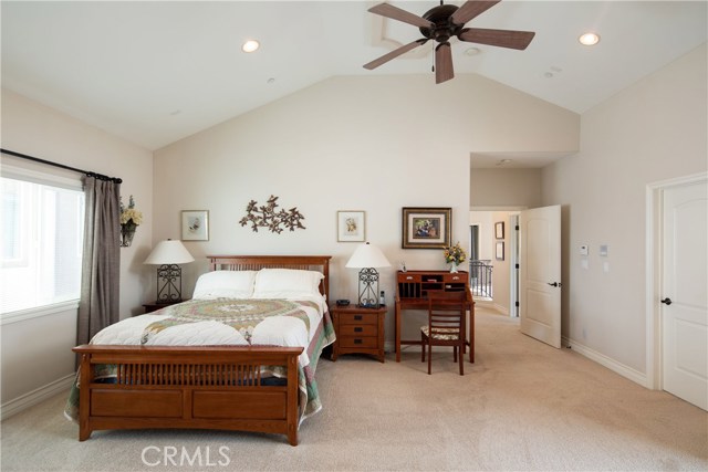 2208 Warfield Avenue, Redondo Beach, California 90278, 4 Bedrooms Bedrooms, ,2 BathroomsBathrooms,Residential,Sold,Warfield,SB19044188