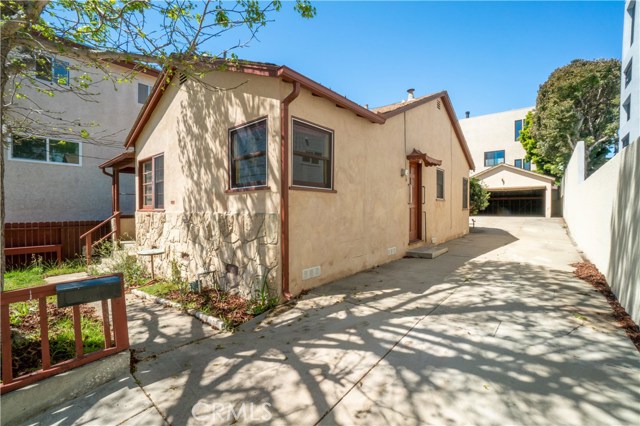 707 3rd Street, Hermosa Beach, California 90254, 2 Bedrooms Bedrooms, ,1 BathroomBathrooms,Residential,Sold,3rd,PW20062897