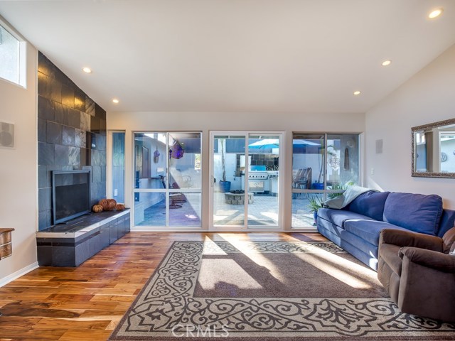 2023 Summerland Street, Rancho Palos Verdes, California 90275, 4 Bedrooms Bedrooms, ,1 BathroomBathrooms,Residential,Sold,Summerland,PV17220830