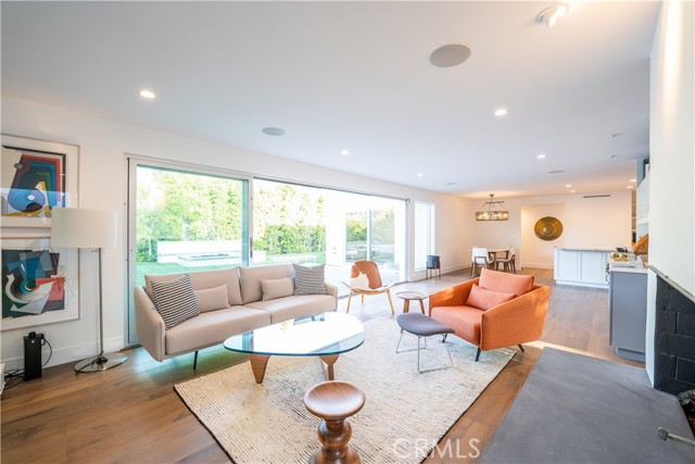 Dbc62b04 6494 4d57 B0a5 590662bab3db