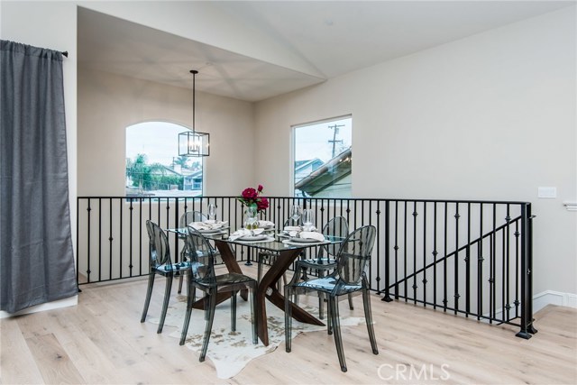 105 Juanita Avenue, Redondo Beach, California 90277, 4 Bedrooms Bedrooms, ,3 BathroomsBathrooms,Residential,Sold,Juanita,SB17254045