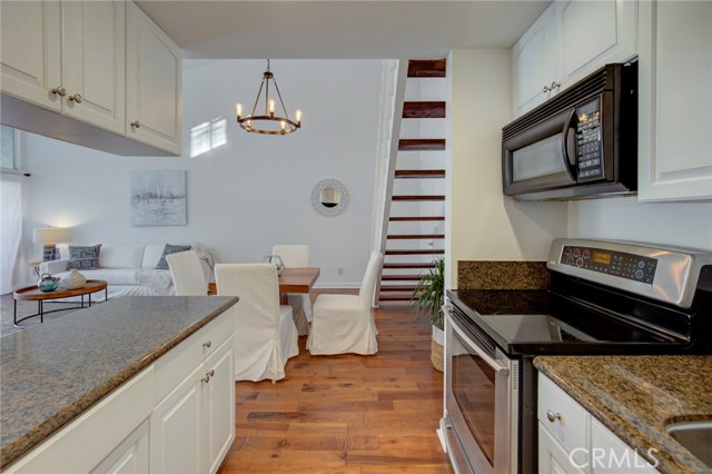 601 Prospect Avenue, Redondo Beach, California 90277, 2 Bedrooms Bedrooms, ,1 BathroomBathrooms,Residential,Sold,Prospect,SB18289971