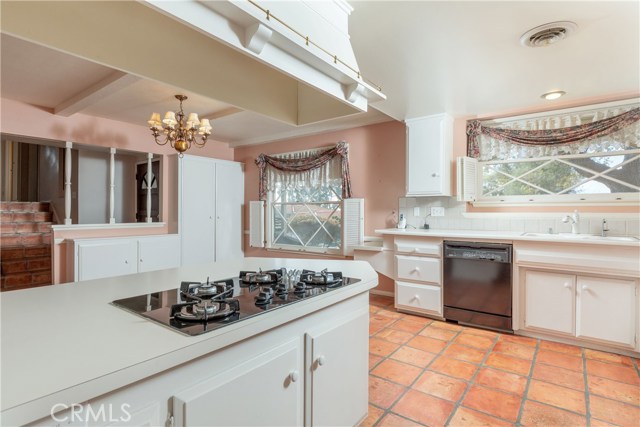 5612 Sunmist Drive, Rancho Palos Verdes, California 90275, 3 Bedrooms Bedrooms, ,3 BathroomsBathrooms,Residential,Sold,Sunmist,SB21006659