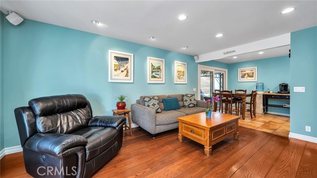 2308 Gates Avenue, Redondo Beach, California 90278, 3 Bedrooms Bedrooms, ,1 BathroomBathrooms,Residential,Sold,Gates,SB21062151