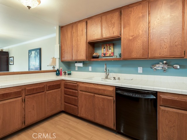 Another view of the kitchen.