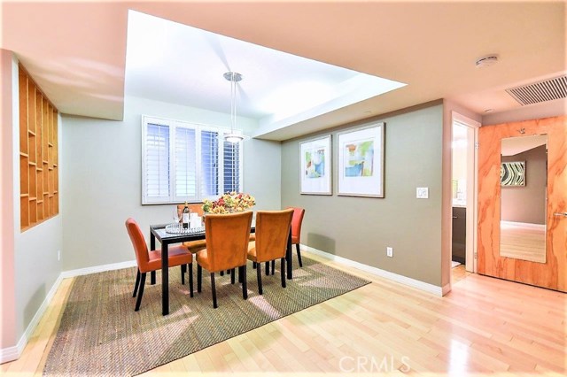 2 Bed Home for Sale in Los Angeles, California