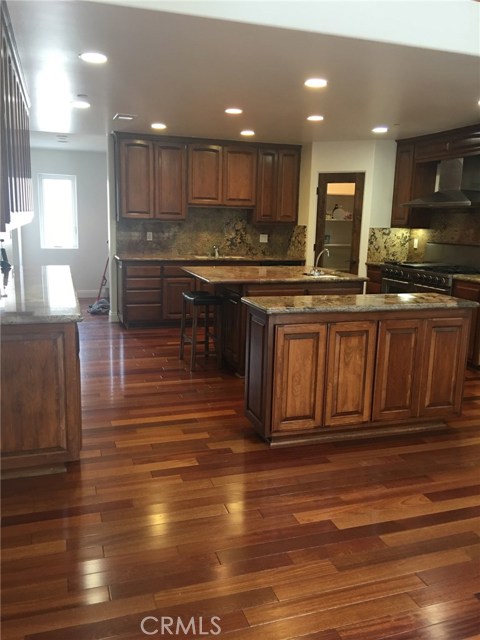 505 Broadway, Redondo Beach, California 90277, 4 Bedrooms Bedrooms, ,3 BathroomsBathrooms,Residential,Sold,Broadway,SB18191362