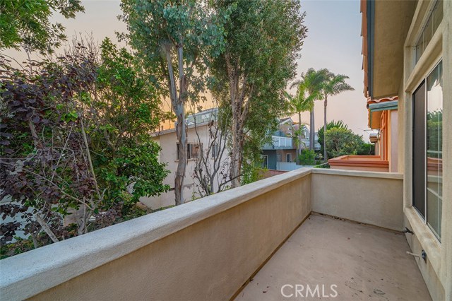 1203 Stanford Avenue, Redondo Beach, California 90278, 3 Bedrooms Bedrooms, ,2 BathroomsBathrooms,Residential,Sold,Stanford,SB20186784