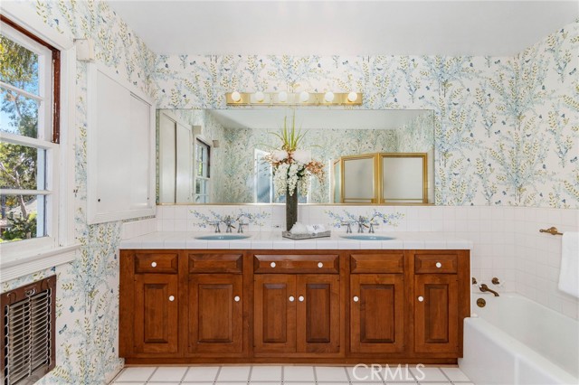 2505 Via La Selva, Palos Verdes Estates, California 90274, 4 Bedrooms Bedrooms, ,3 BathroomsBathrooms,Residential,Sold,Via La Selva,SB21105315