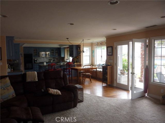 1344 19th Street, Manhattan Beach, California 90266, 4 Bedrooms Bedrooms, ,2 BathroomsBathrooms,Residential,Sold,19th,SB17162814