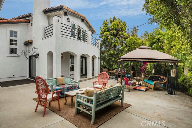 1151 Lynngrove Drive, Manhattan Beach, California 90266, 5 Bedrooms Bedrooms, ,3 BathroomsBathrooms,Residential,Sold,Lynngrove,SB20087988