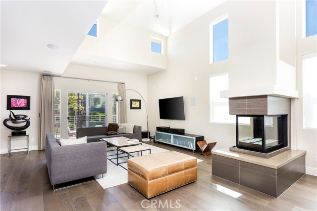 239 Irena Avenue, Redondo Beach, California 90277, 4 Bedrooms Bedrooms, ,3 BathroomsBathrooms,Residential,Sold,Irena,PV18092066