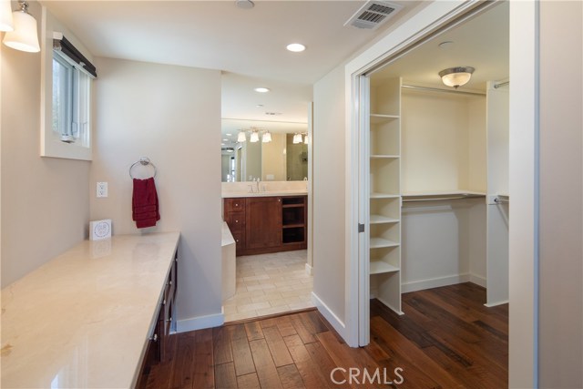 646 Hermosa Avenue, Hermosa Beach, California 90254, 3 Bedrooms Bedrooms, ,2 BathroomsBathrooms,Residential,Sold,Hermosa,SB18146265