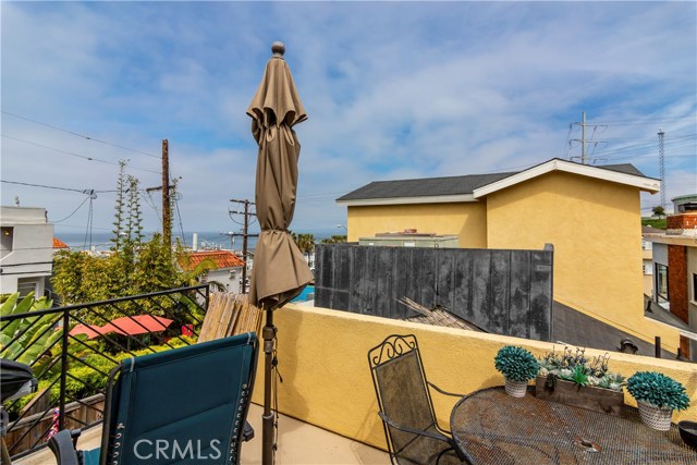 320 Rosecrans Avenue, Manhattan Beach, California 90266, ,Residential Income,Sold,Rosecrans,SB20143180