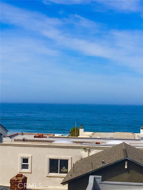 232 5th Place, Manhattan Beach, California 90266, 3 Bedrooms Bedrooms, ,3 BathroomsBathrooms,Residential,Sold,5th,SB17090395