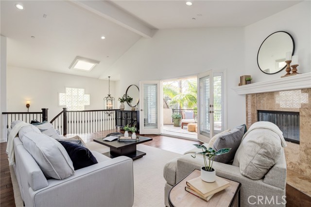 228 Juanita Avenue, Redondo Beach, California 90277, 4 Bedrooms Bedrooms, ,2 BathroomsBathrooms,Residential,Sold,Juanita,SB20139705