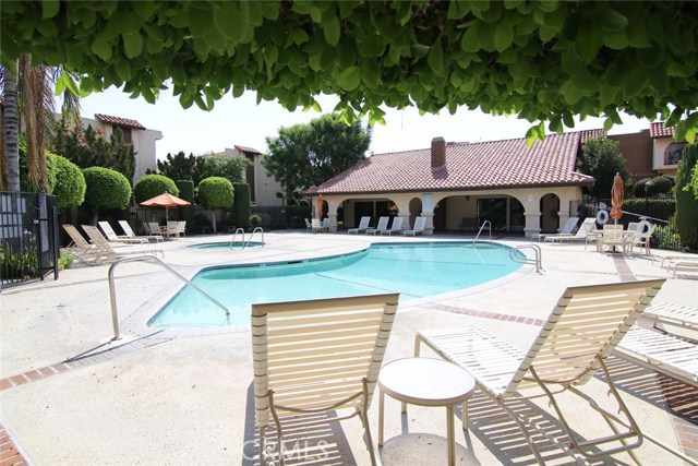 2 Bed Home for Sale in Burbank, California
