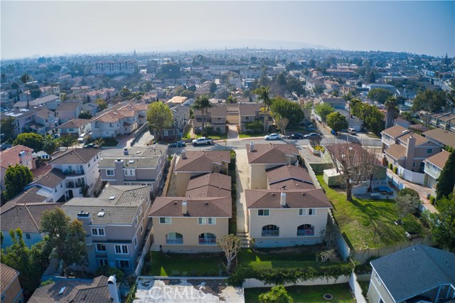 1921 Voorhees Avenue, Redondo Beach, California 90278, ,Residential Income,Sold,Voorhees,PV20036066