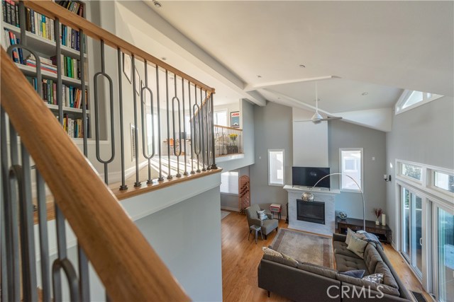 613 Lucia Avenue, Redondo Beach, California 90277, 3 Bedrooms Bedrooms, ,2 BathroomsBathrooms,Residential,Sold,Lucia,SB19228857