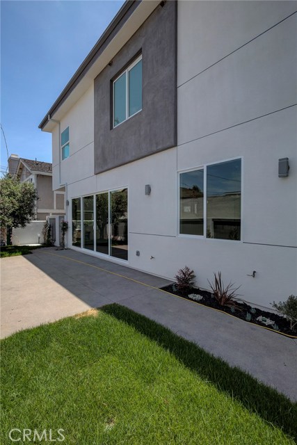 2207 Gates Avenue, Redondo Beach, California 90278, 4 Bedrooms Bedrooms, ,3 BathroomsBathrooms,Residential,Sold,Gates,PV18093744