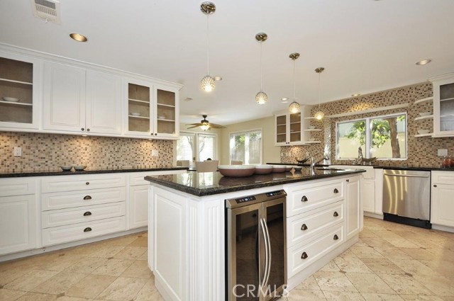 18 Via Porto Grande, Rancho Palos Verdes, California 90275, 5 Bedrooms Bedrooms, ,3 BathroomsBathrooms,Residential,Sold,Via Porto Grande,PV18254571
