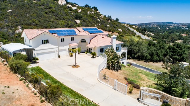 Southern California Real Estate Listings 18380 Avenida Caleta
