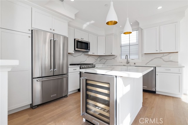 2114 Carnegie Lane, Redondo Beach, California 90278, 5 Bedrooms Bedrooms, ,5 BathroomsBathrooms,Residential,Sold,Carnegie,SB21029728