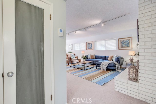 736 13th, Manhattan Beach, California 90266, 4 Bedrooms Bedrooms, ,3 BathroomsBathrooms,Residential,Sold,13th,SB19074833