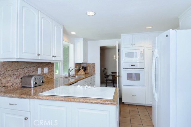 28710 Circlet Drive, Rancho Palos Verdes, California 90275, 4 Bedrooms Bedrooms, ,3 BathroomsBathrooms,Residential,Sold,Circlet,OC17113371