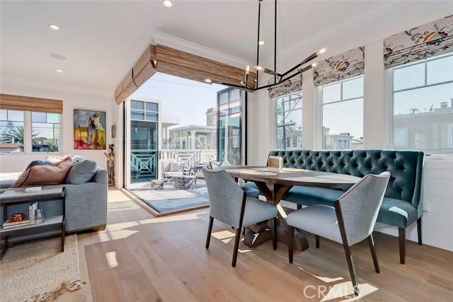 443 23rd Place, Manhattan Beach, California 90266, 3 Bedrooms Bedrooms, ,2 BathroomsBathrooms,Residential,Sold,23rd,SB20175506