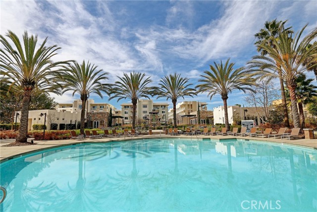 3 Bed Home for Sale in Hawthorne, California