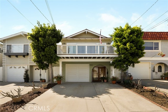 1723 Stanford Avenue, Redondo Beach, California 90278, 3 Bedrooms Bedrooms, ,2 BathroomsBathrooms,Residential,Sold,Stanford,SB19044326