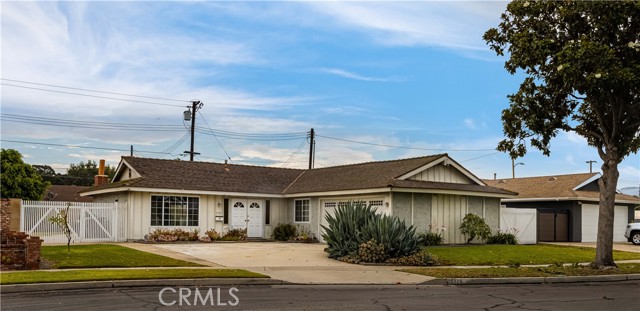 Detail Gallery Image 1 of 1 For 1776 N Prelude Dr, Anaheim,  CA 92807 - 3 Beds | 2 Baths