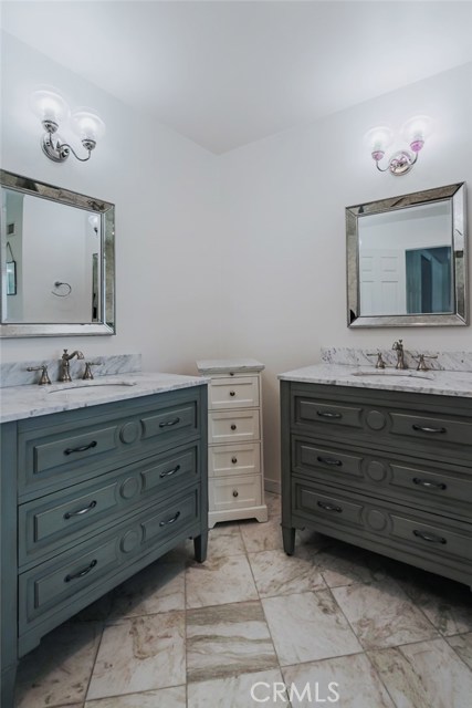 1944 Ardmore Avenue, Manhattan Beach, California 90266, 3 Bedrooms Bedrooms, ,2 BathroomsBathrooms,Residential,Sold,Ardmore,SB20111150