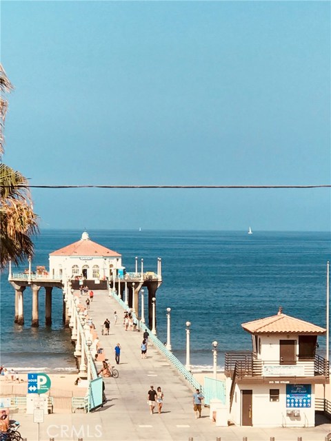 220 23rd Street, Manhattan Beach, California 90266, 3 Bedrooms Bedrooms, ,1 BathroomBathrooms,Residential,Sold,23rd,OC19050321