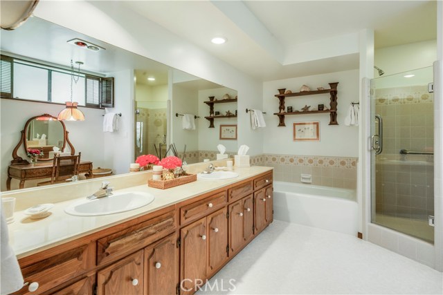 1813 Via Estudillo, Palos Verdes Estates, California 90274, 3 Bedrooms Bedrooms, ,1 BathroomBathrooms,Residential,Sold,Via Estudillo,PV17110729