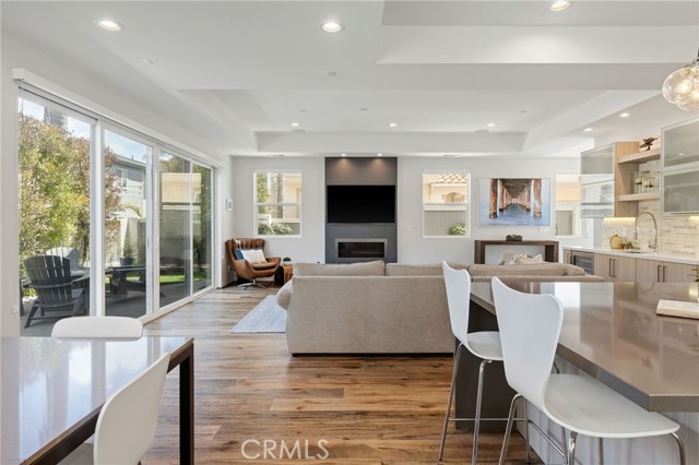 2013 Voorhees Avenue, Redondo Beach, California 90278, 4 Bedrooms Bedrooms, ,3 BathroomsBathrooms,Residential,Sold,Voorhees,SB21088037