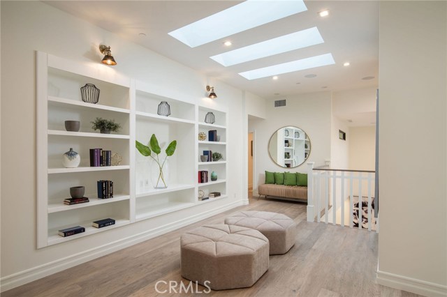 1761 11th Street, Manhattan Beach, California 90266, 5 Bedrooms Bedrooms, ,4 BathroomsBathrooms,Residential,Sold,11th,SB19152576